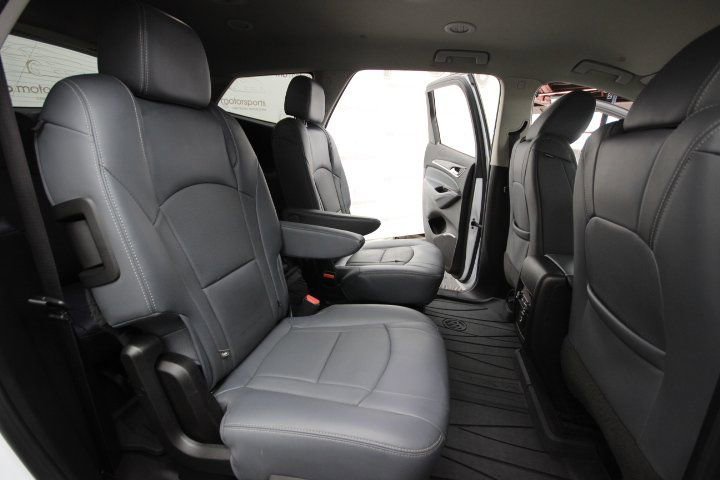 Used 2019 Buick Enclave Essence image 25
