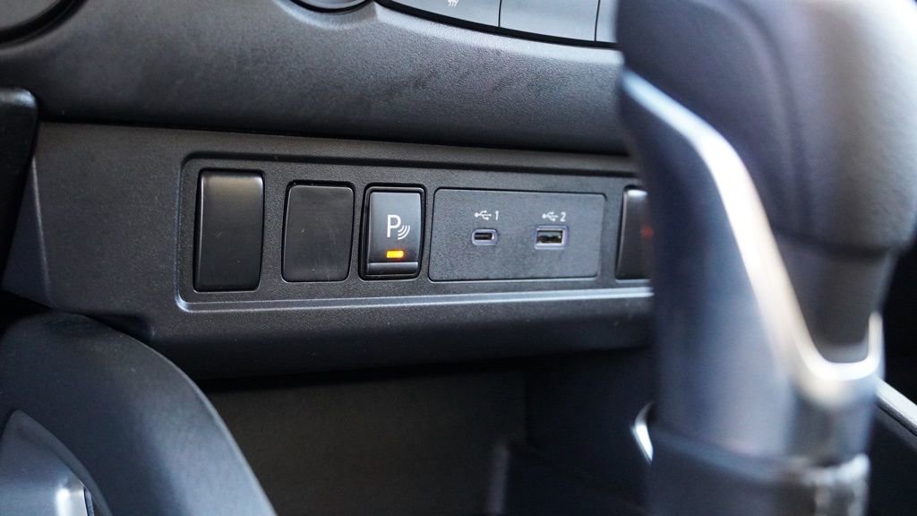 Used 2024 Nissan Frontier SV w/ Technology Package image 38