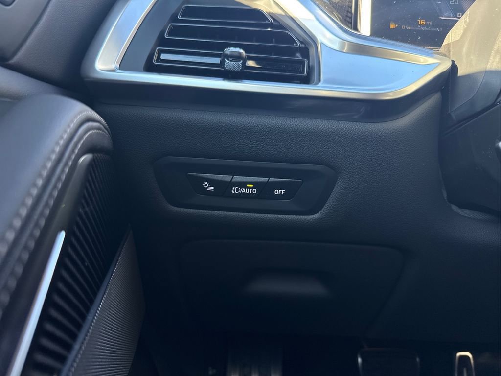 New 2026 BMW X5 M60i w/ Executive Package image 24