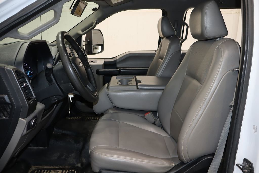 Used 2018 Ford F550 2WD Crew Cab Super Duty image 8