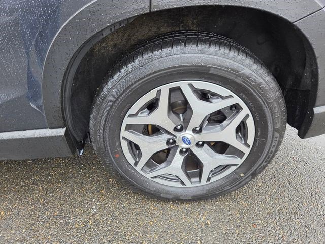 Used 2023 Subaru Forester Premium image 25