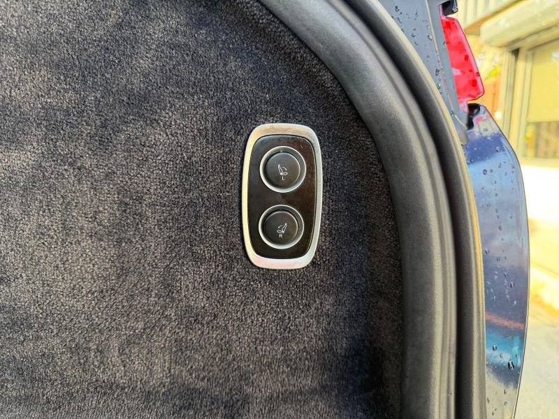 Used 2021 Aston Martin DBX Sport Utility 4D image 34