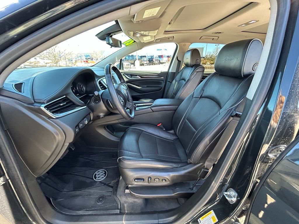 Used 2021 Buick Enclave Avenir w/ Avenir Technology Package image 13