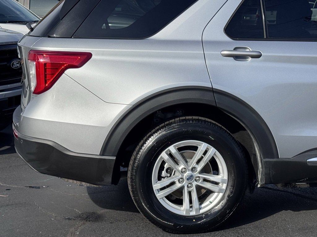Used 2022 Ford Explorer XLT w/ Equipment Group 202A image 43