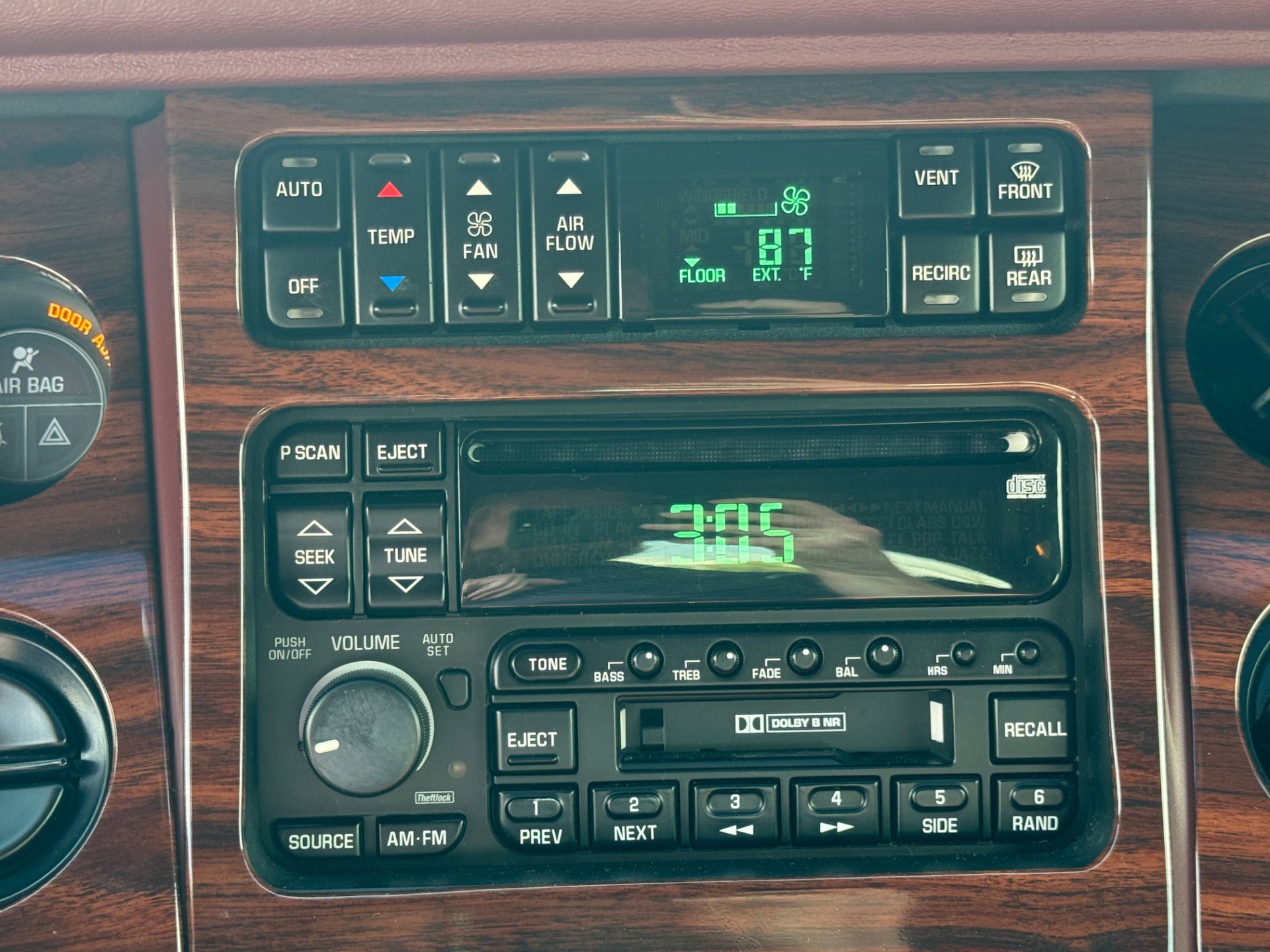 Used 1998 Buick Riviera Supercharged Coupe w/ Prestige Opt Pkg image 19