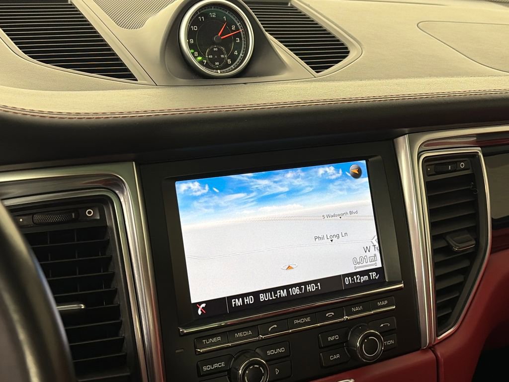 Used 2015 Porsche Macan S AWD/4WD image 19