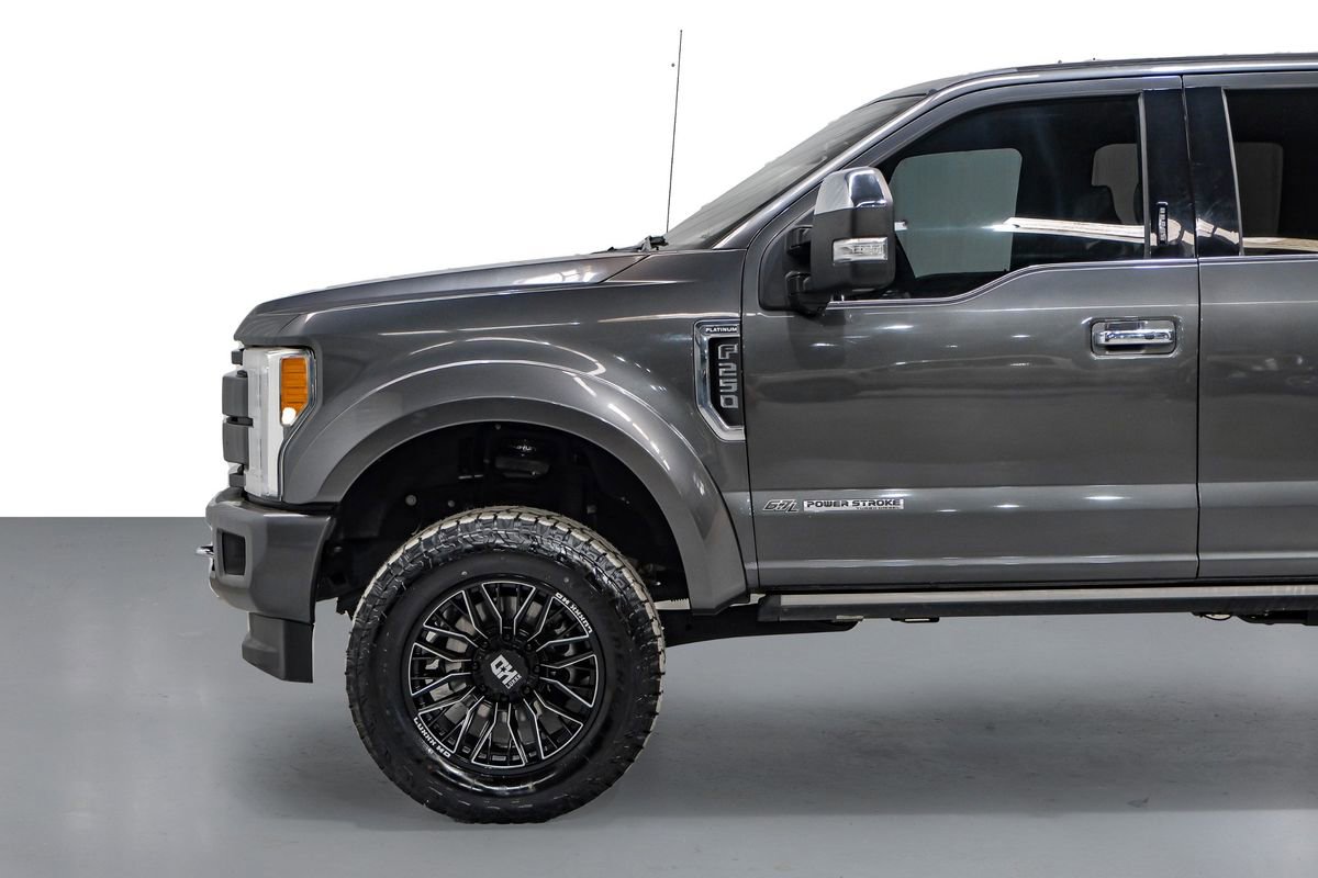 Used 2017 Ford F250 Platinum w/ Platinum Ultimate Package image 11