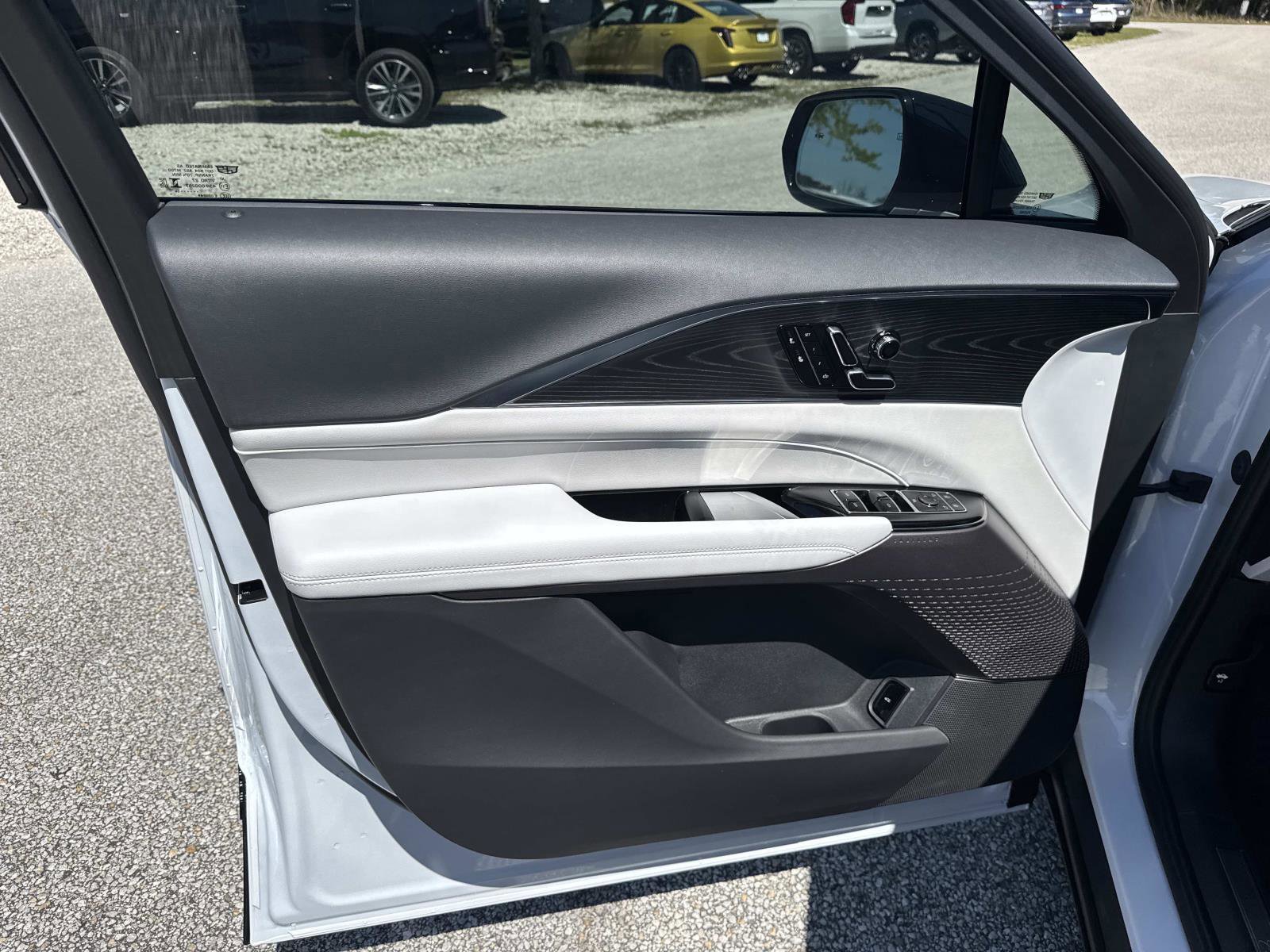 New 2026 Cadillac Lyriq Luxury RWD image 19