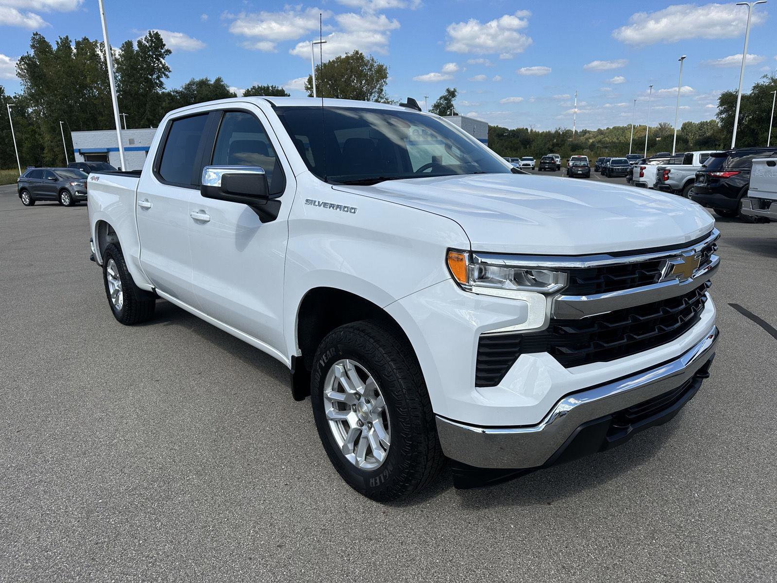 Used 2022 Chevrolet Silverado 1500 LT image 9