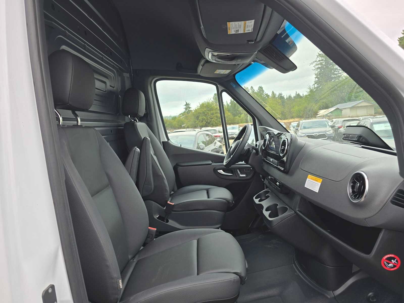 Used 2026 Mercedes-Benz Sprinter 2500 image 11