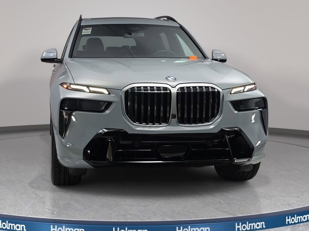 New 2026 BMW X7 xDrive40i image 2