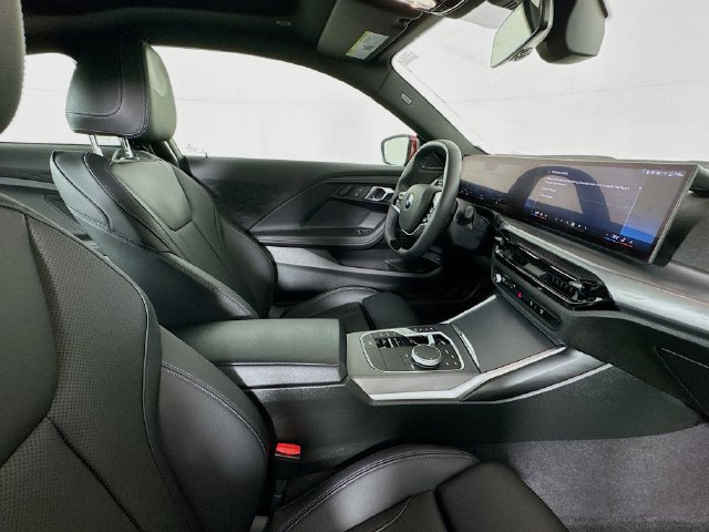 Used 2025 BMW 230i Coupe w/ Premium Package RWD image 22