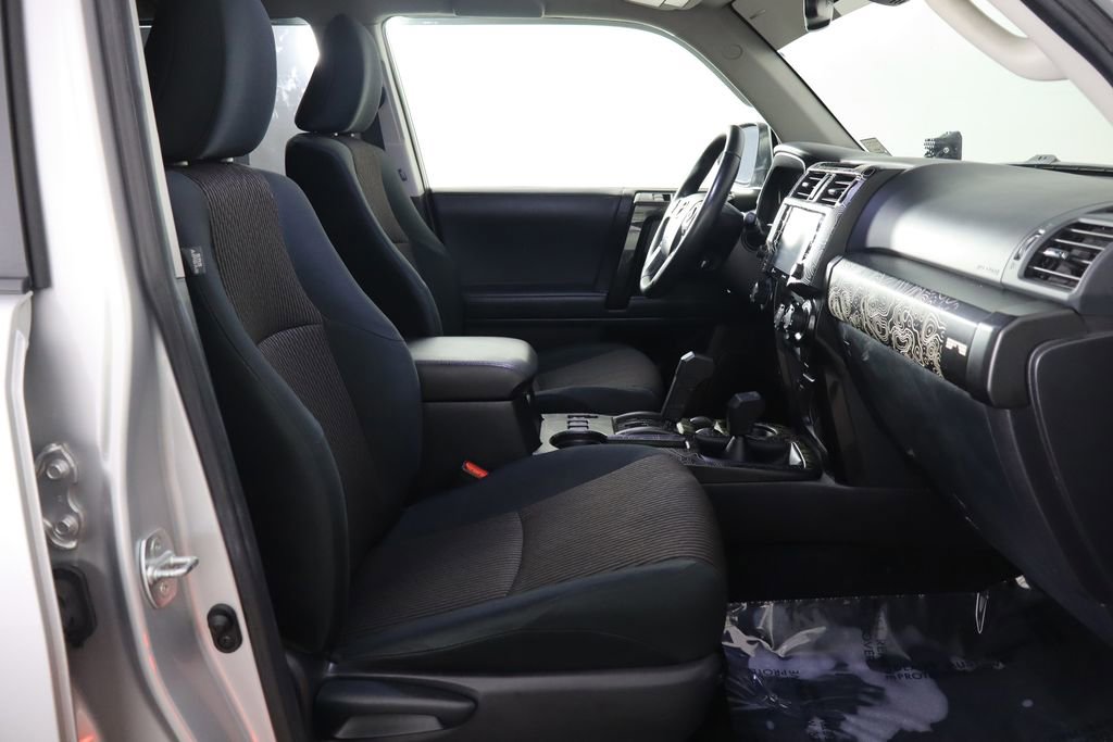 Used 2021 Toyota 4Runner TRD Off-Road image 18