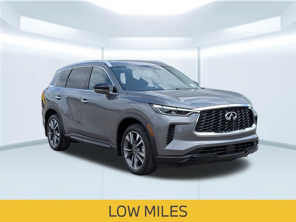 Used 2023 INFINITI QX60 Luxe w/ Cargo Package FWD image 9