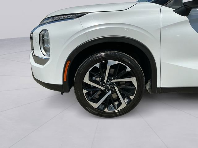 Used 2022 Mitsubishi Outlander ES image 9