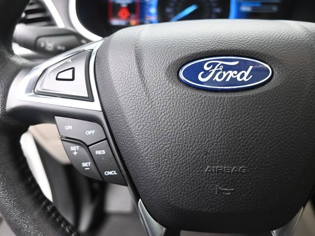 Used 2021 Ford Edge Titanium image 15