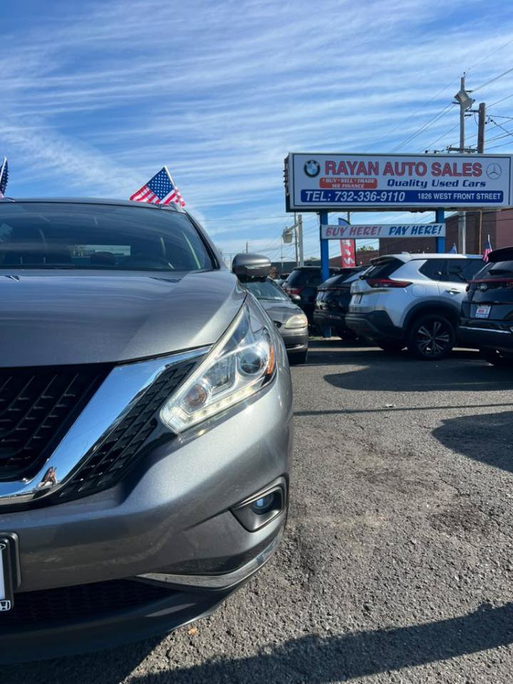 Used 2015 Nissan Murano Platinum w/ Platinum Technology Package AWD/4WD image 3