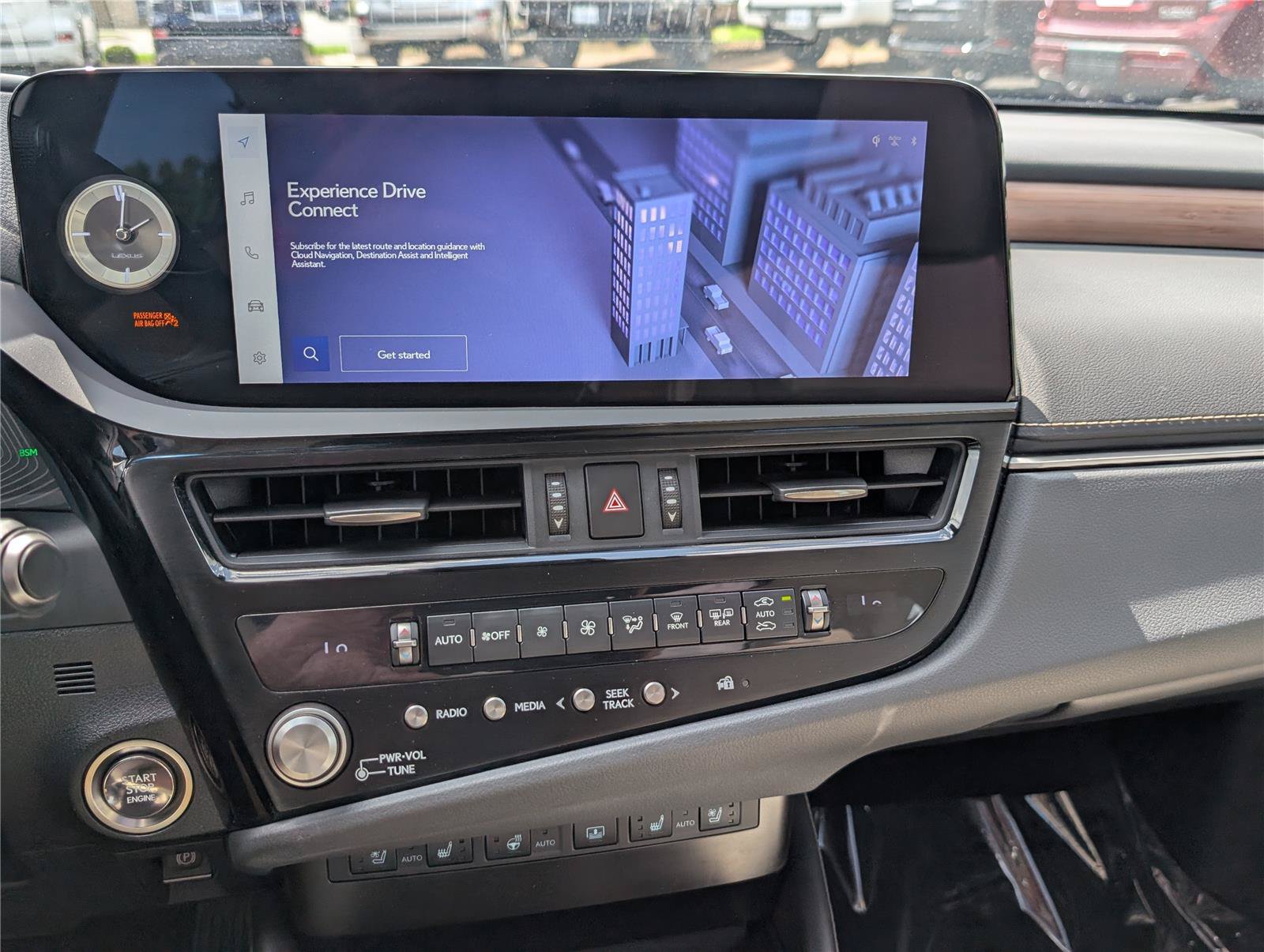 Certified 2025 Lexus ES 350 Ultra Luxury w/ Accessory Package (Z1) FWD image 30