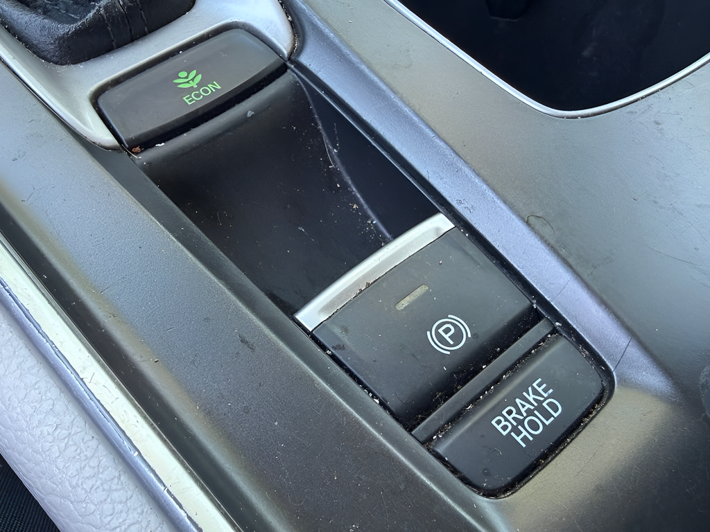 Used 2019 Honda Accord LX image 28