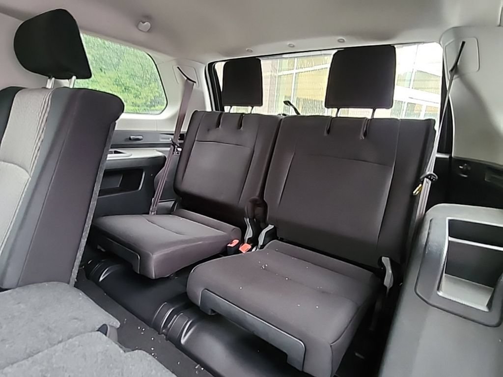 Used 2018 Toyota 4Runner SR5 AWD/4WD image 19