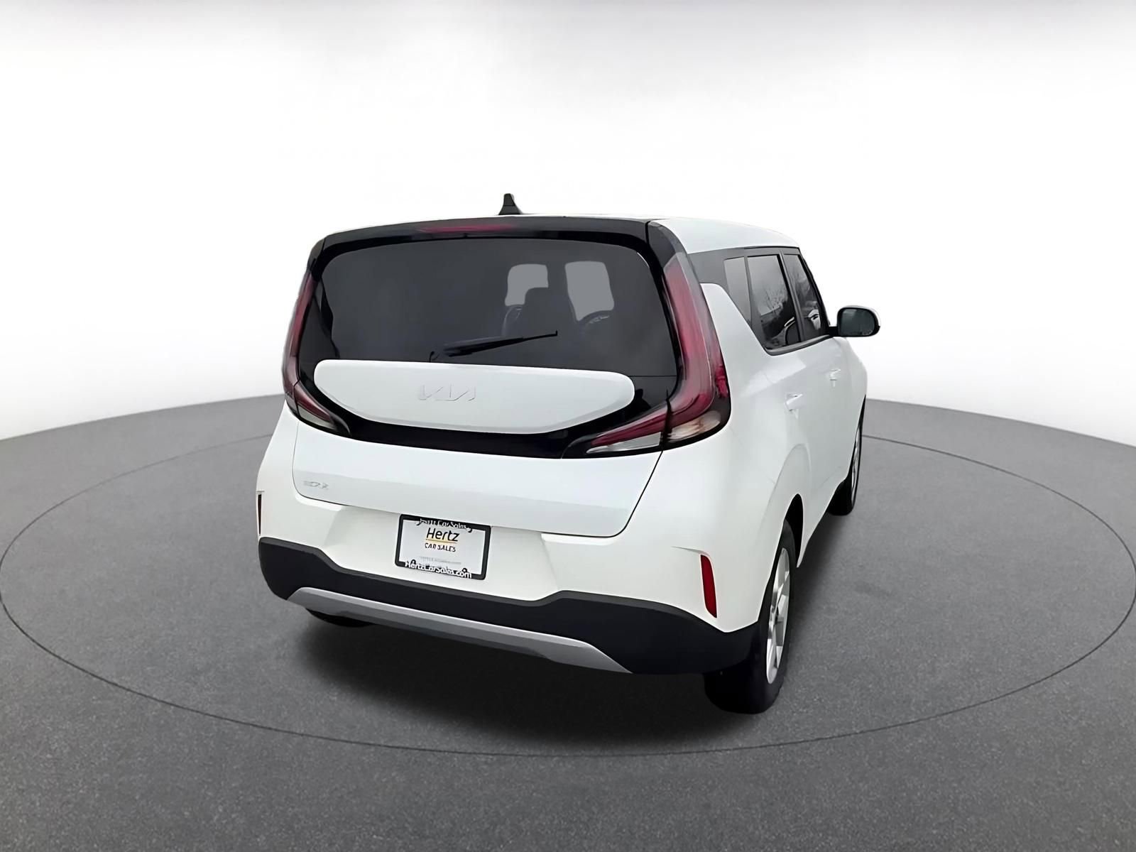 Used 2025 Kia Soul LX w/ LX Technology Package image 15