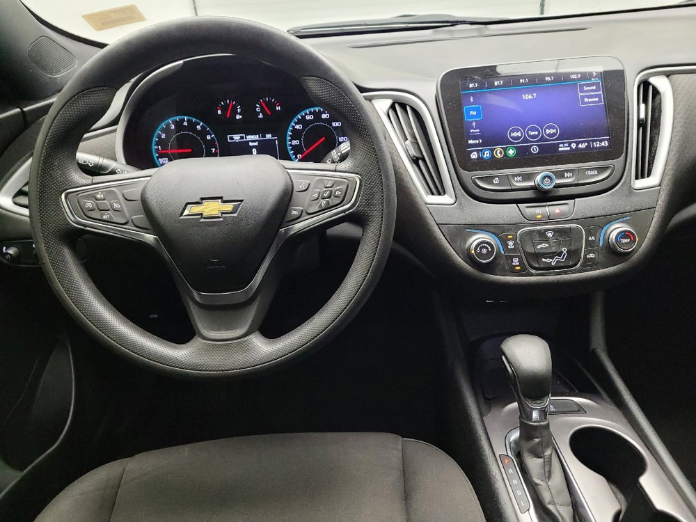 Used 2021 Chevrolet Malibu LS image 22