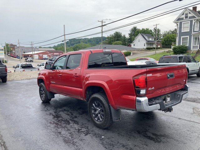 Used 2021 Toyota Tacoma SR5 AWD/4WD image 9