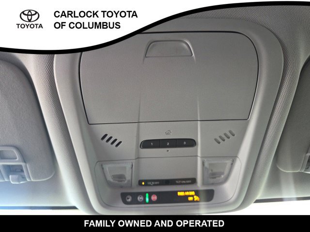 Used 2021 Chevrolet Blazer LT FWD image 29