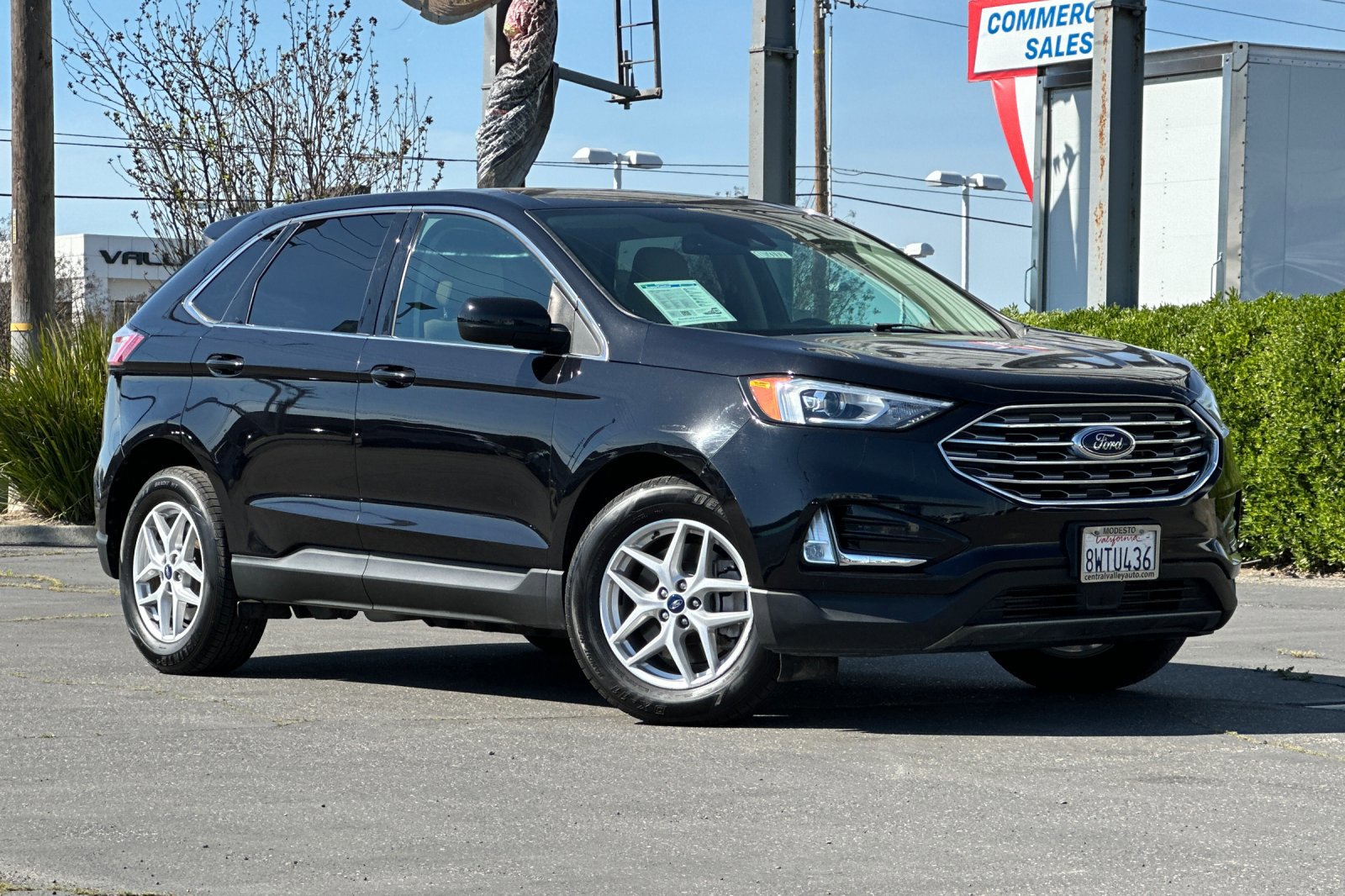 Used 2021 Ford Edge SEL w/ Cargo Accessory Package image 2