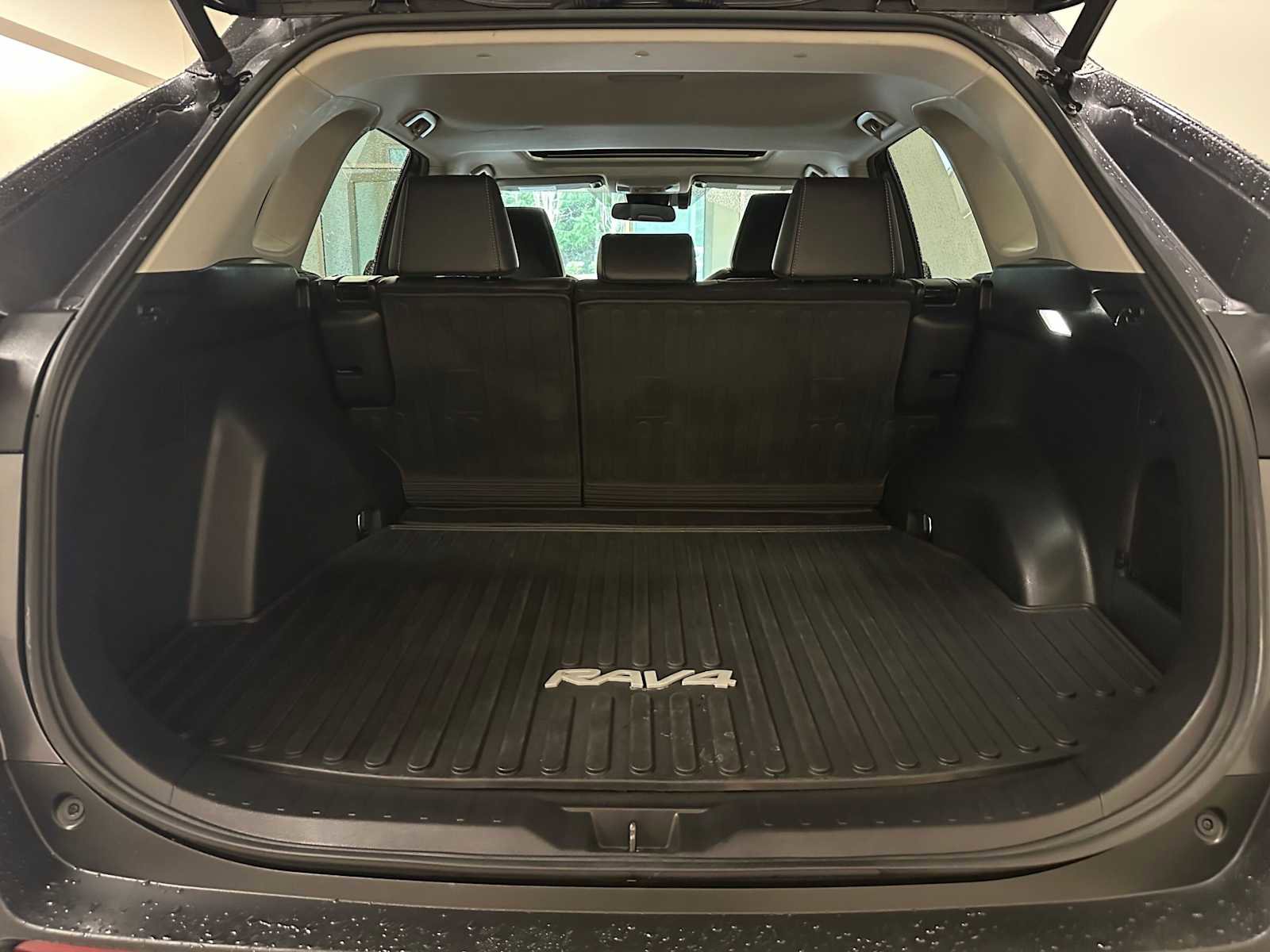 Certified 2022 Toyota RAV4 XLE Premium AWD/4WD image 45