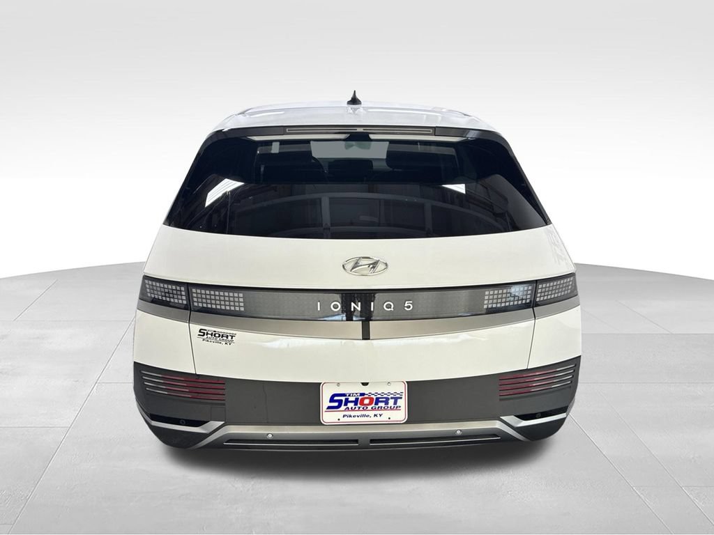 Used 2024 Hyundai Ioniq 5 SEL RWD image 5
