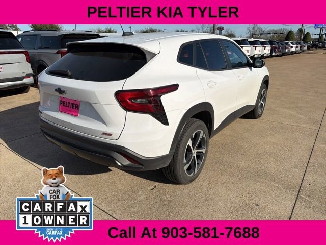 Used 2024 Chevrolet Trax RS w/ Driver Confidence Package image 11