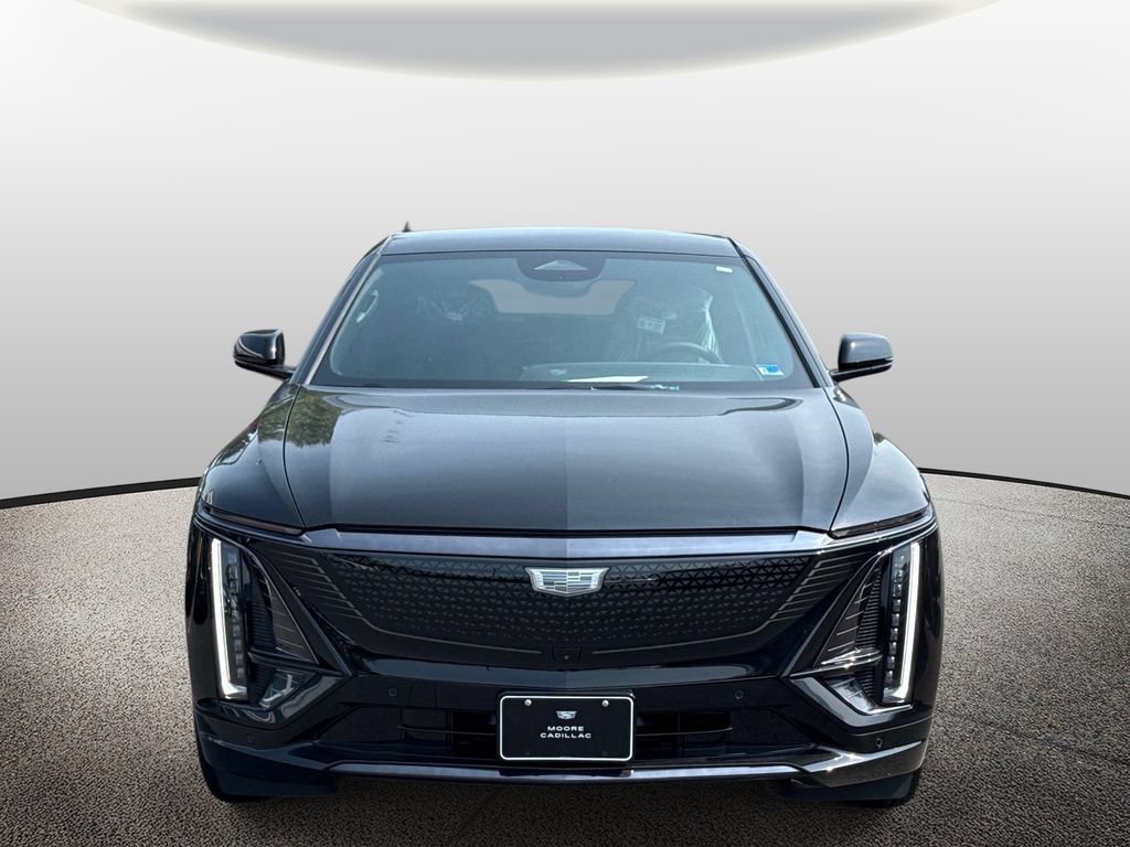 New 2026 Cadillac Lyriq Sport w/ LPO, Floor Liner Package AWD/4WD image 6