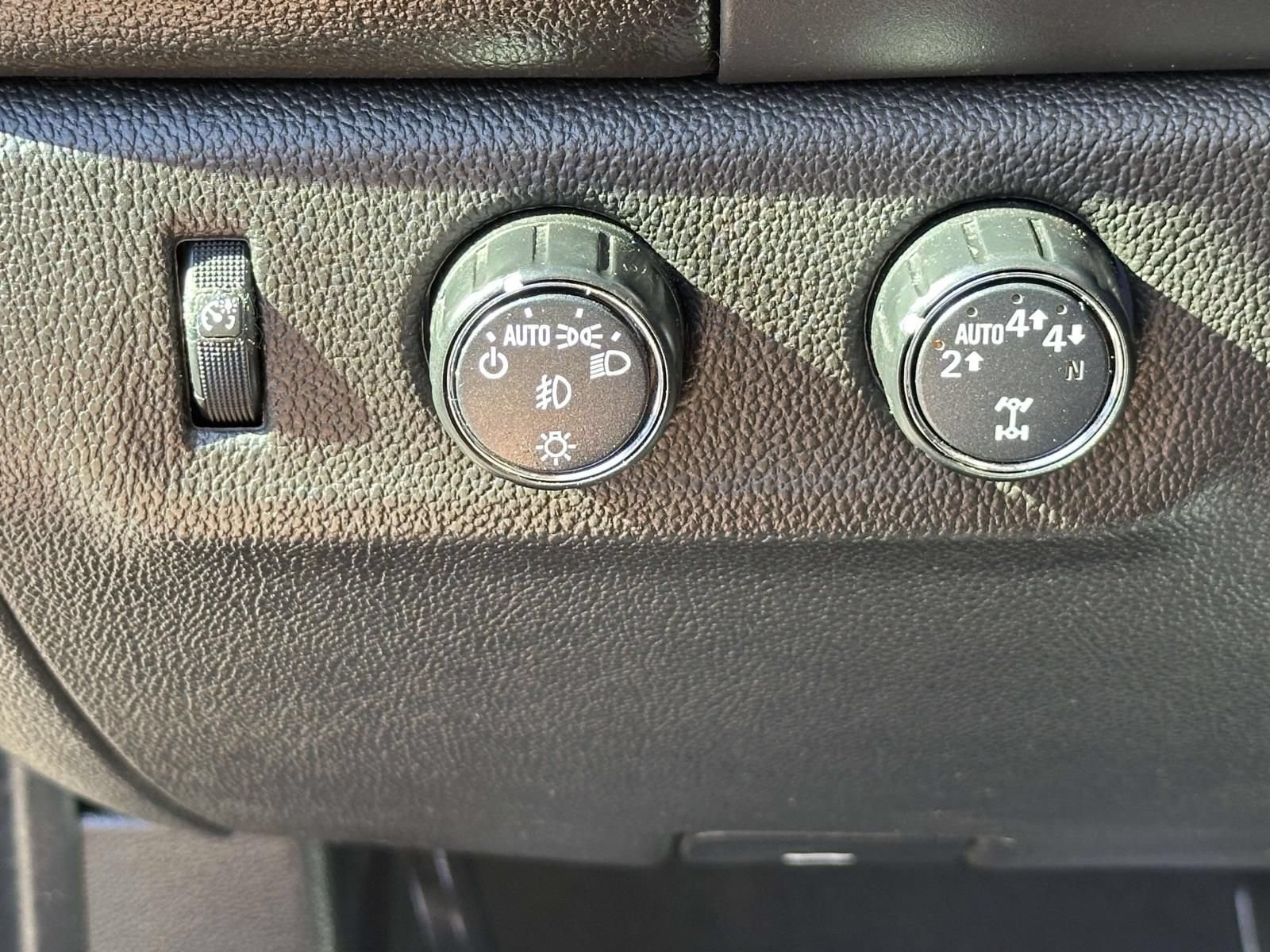 Used 2022 GMC Canyon AT4 w/ Trailering Package AWD/4WD image 15