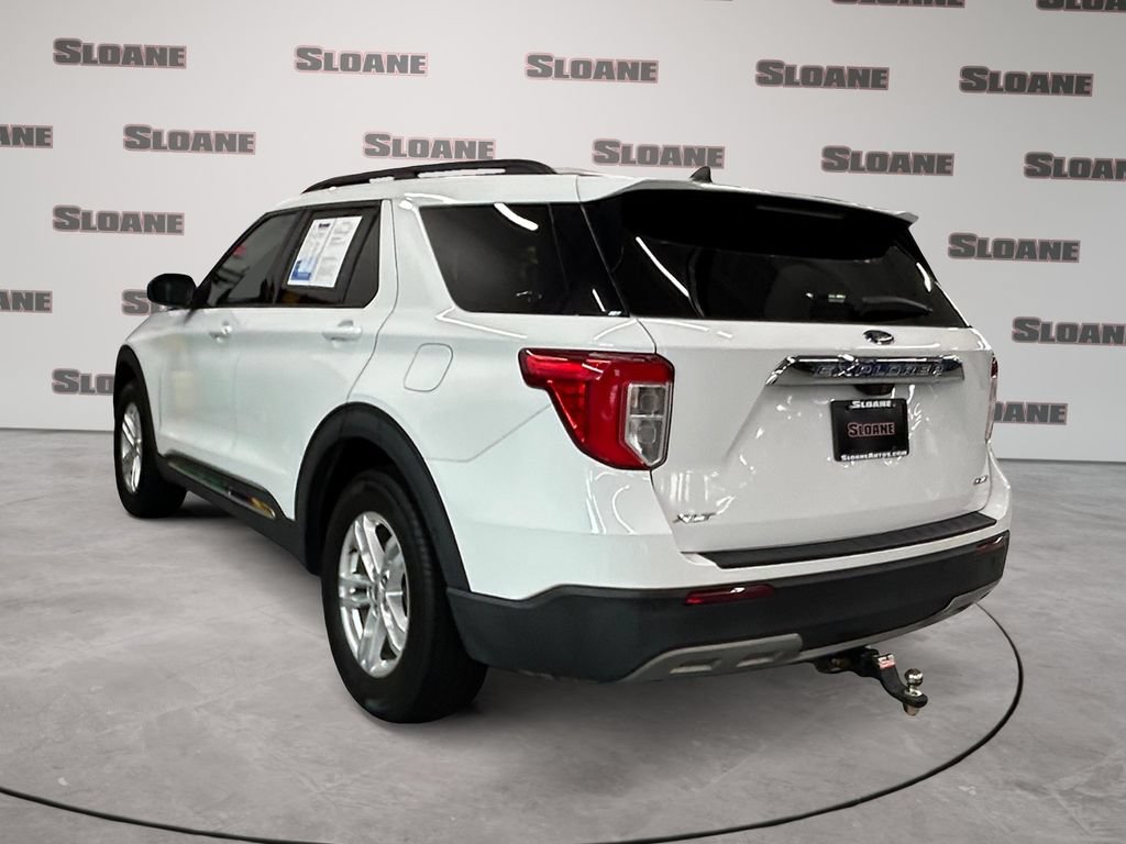 Used 2021 Ford Explorer XLT w/ Equipment Group 202A AWD/4WD image 3