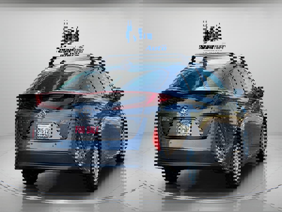 Used 2020 Toyota Prius Prime Limited image 4