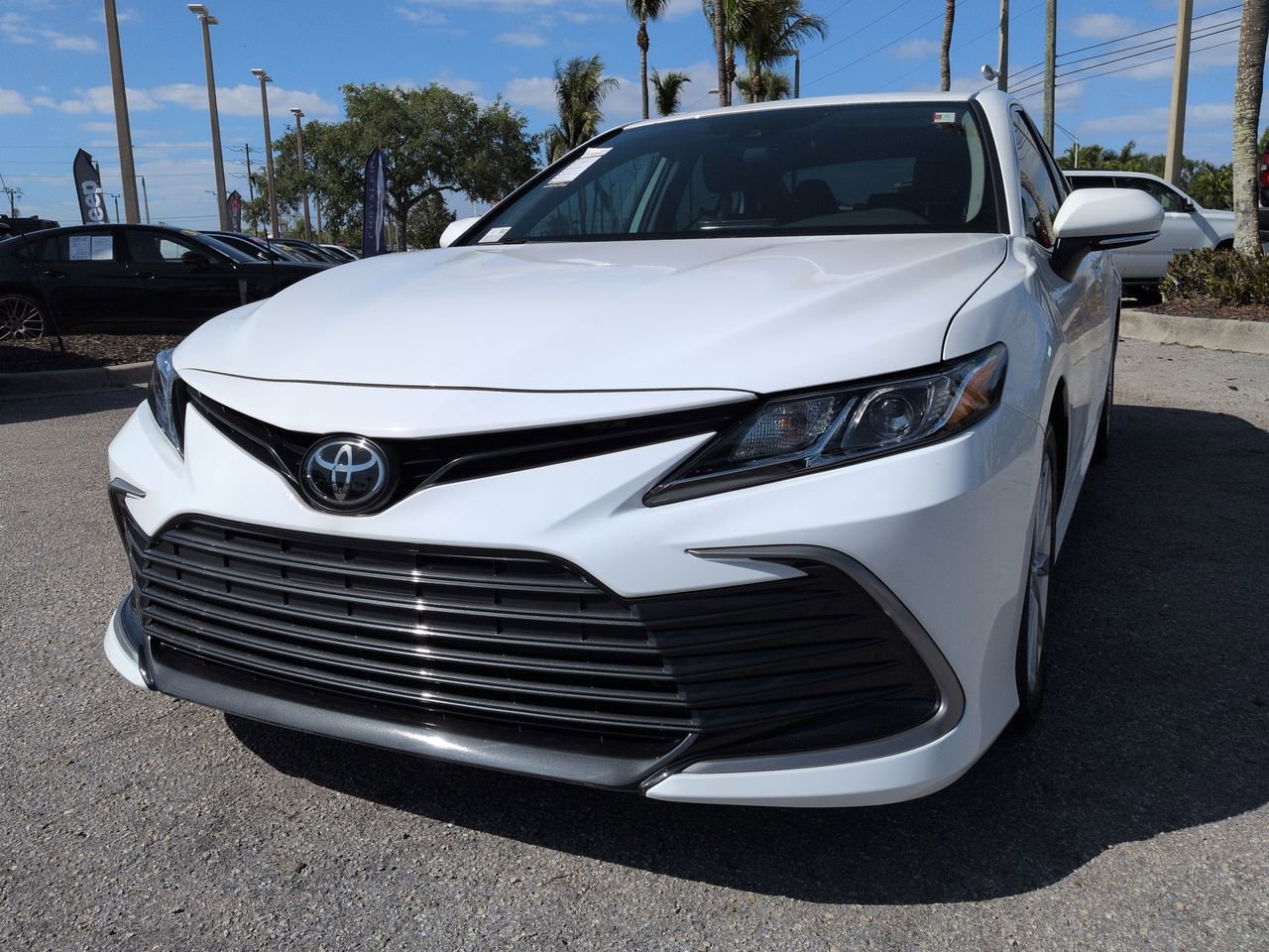 Used 2024 Toyota Camry LE FWD image 9