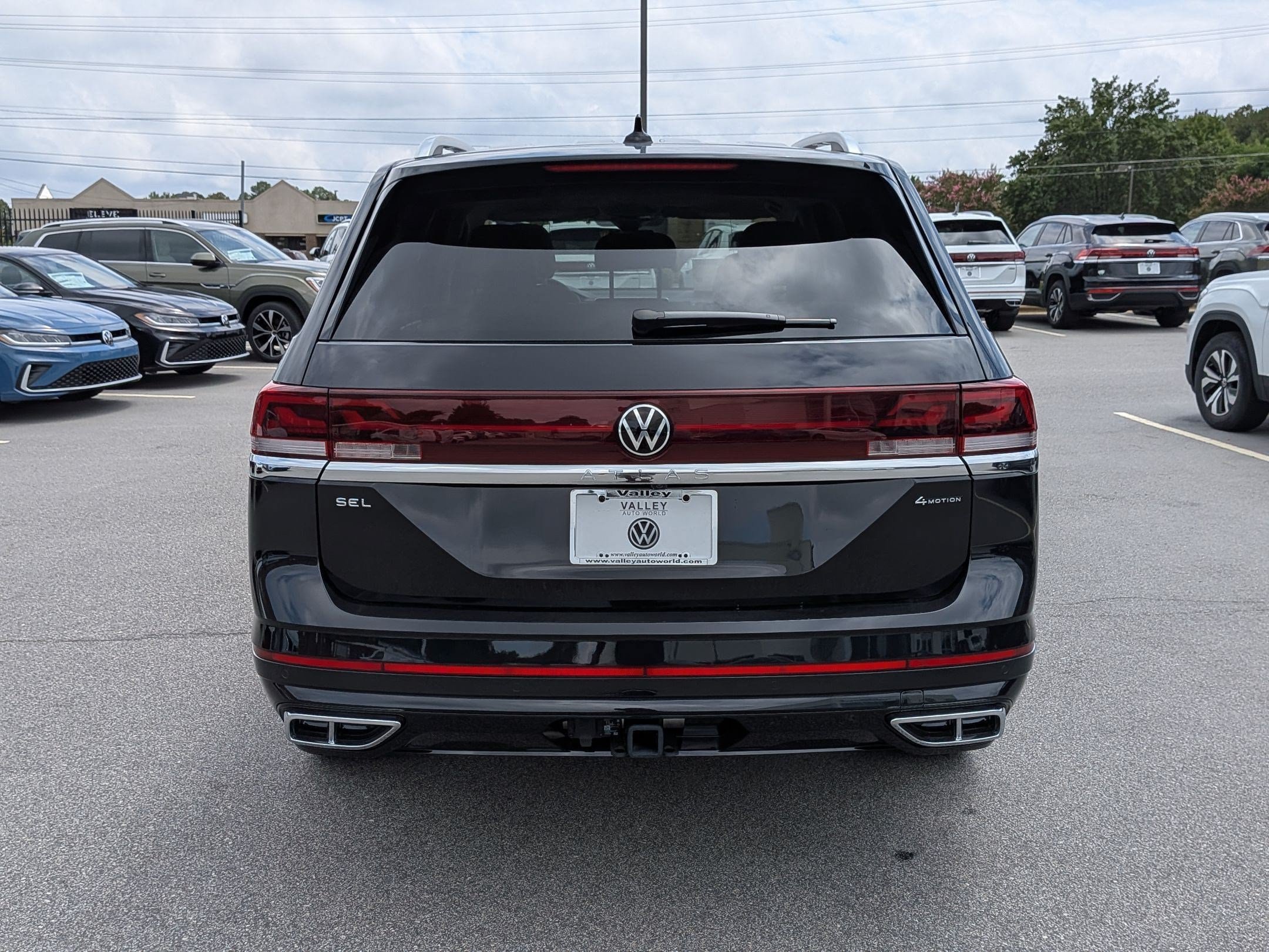 New 2026 Volkswagen Atlas SEL Premium R-Line AWD/4WD image 4