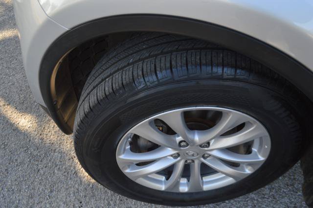 Used 2015 INFINITI QX70 2WD w/ Premium Package image 26