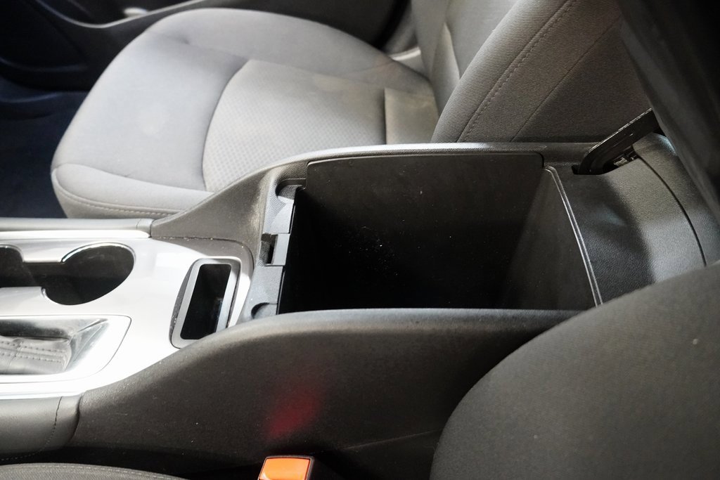 Used 2016 Chevrolet Malibu LT image 22