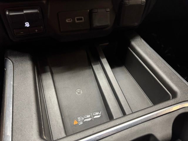 Used 2022 GMC Sierra 2500 AT4 w/ AT4 Preferred Package AWD/4WD image 26