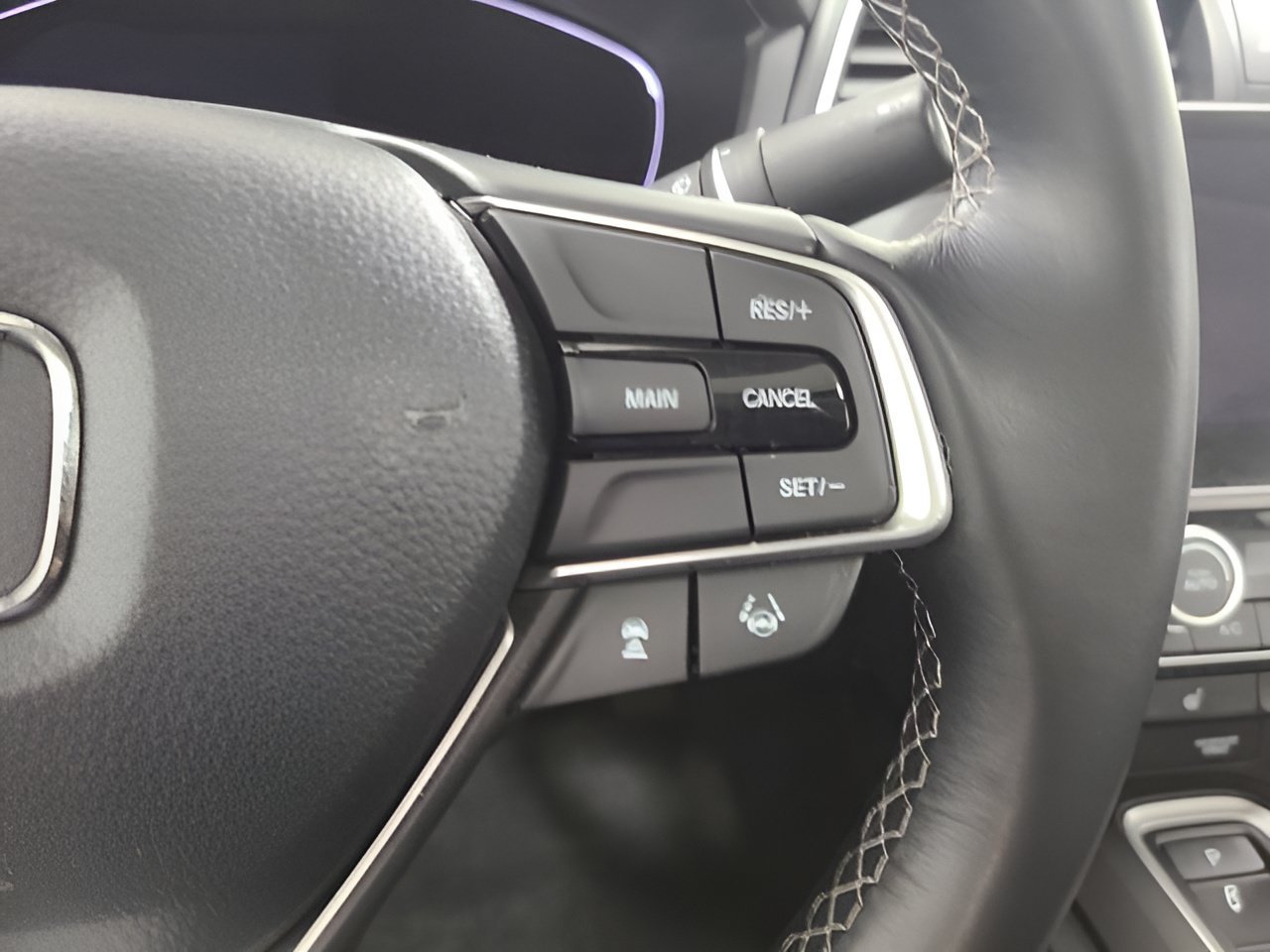Used 2021 Honda Insight Touring image 27