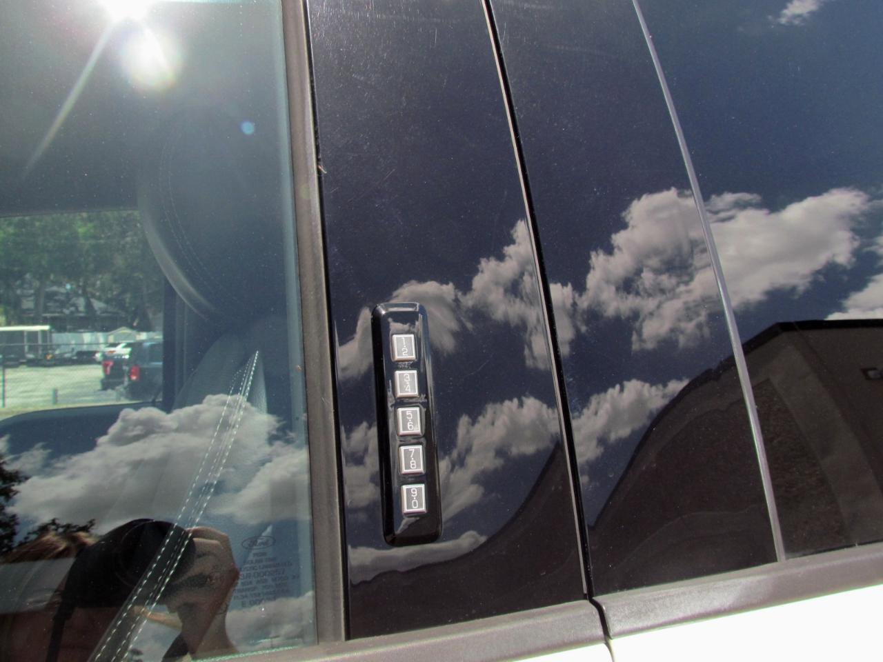 Used 2018 Ford F150 Lariat w/ Trailer Tow Package image 14