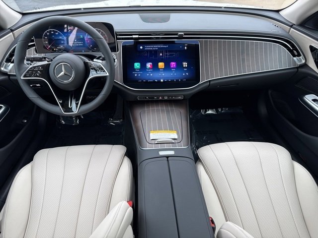 New 2025 Mercedes-Benz E 350 4MATIC Sedan image 12