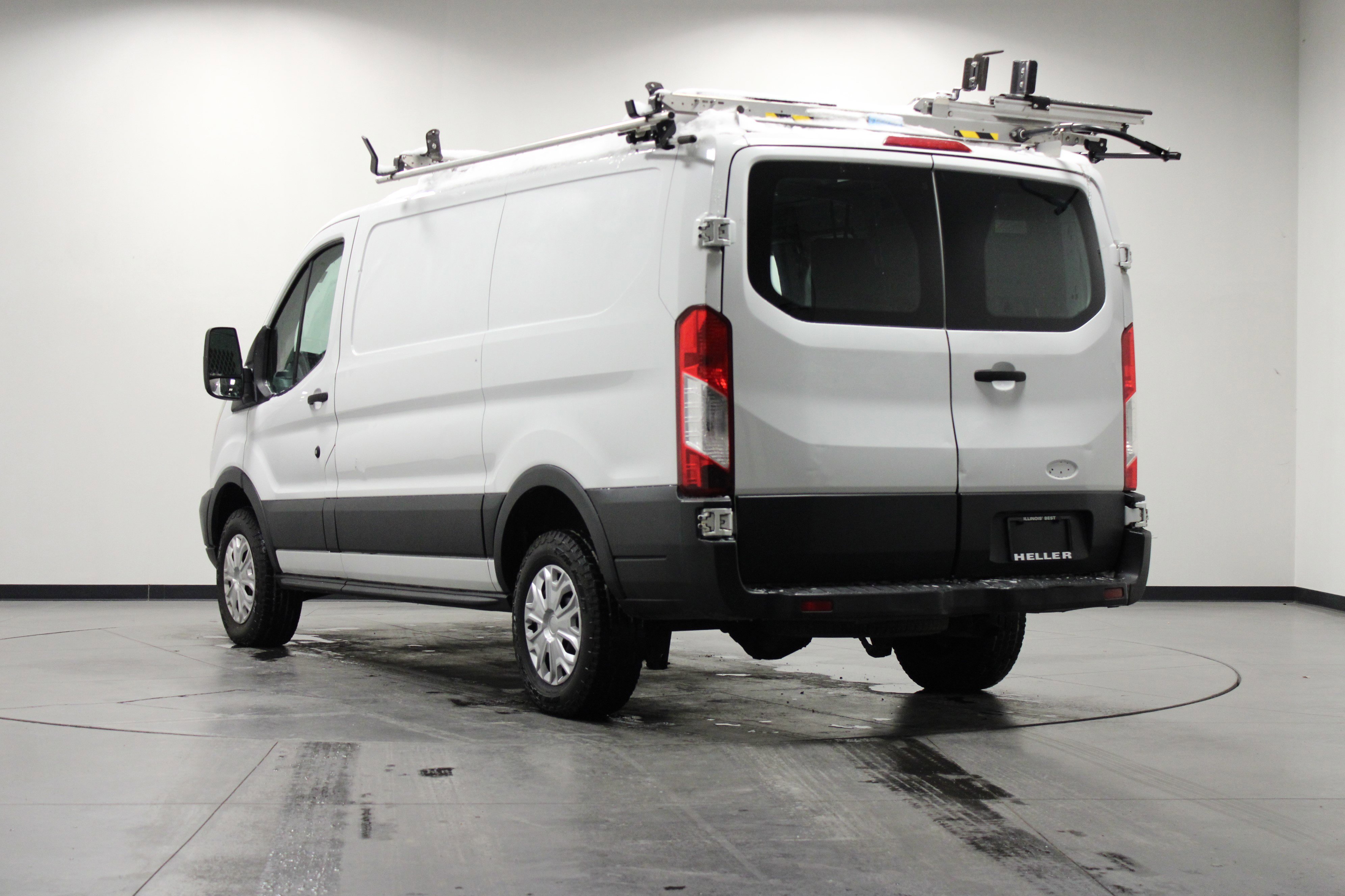 Used 2015 Ford Transit 250 130 Low Roof w/ Exterior Upgrade Package image 6