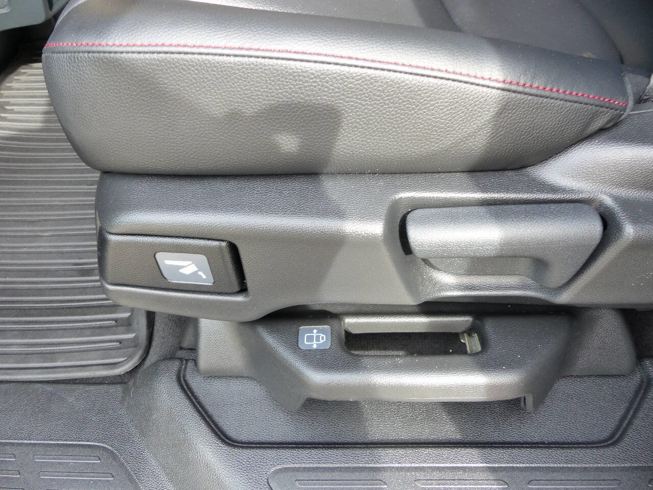 Used 2024 Honda Odyssey Sport image 41