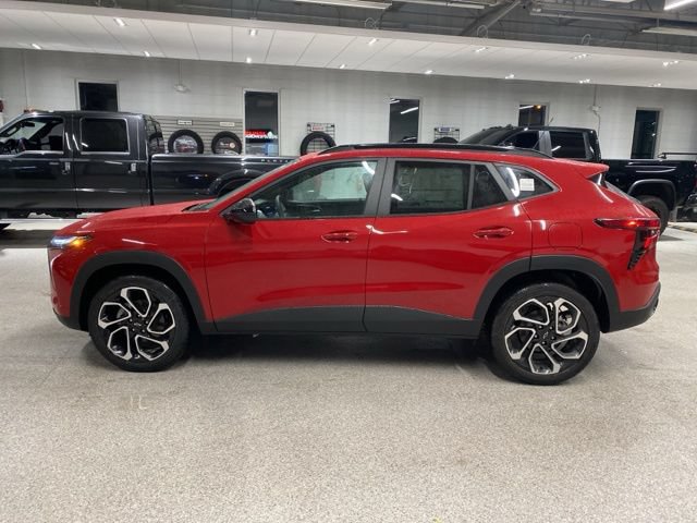 New 2026 Chevrolet Trax RS w/ Sunroof Package FWD image 8