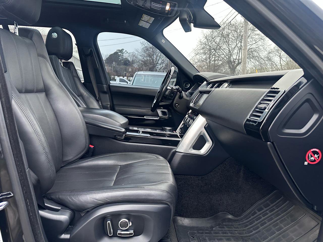 Used 2016 Land Rover Range Rover Supercharged image 20
