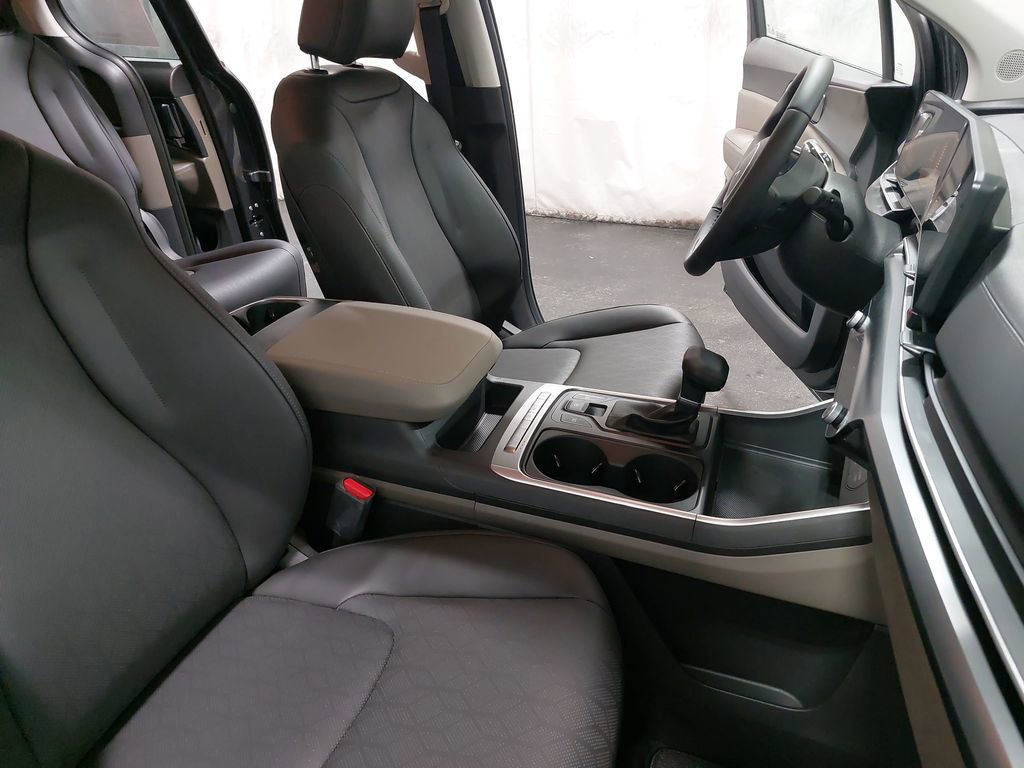 New 2026 Kia Carnival FWD image 10