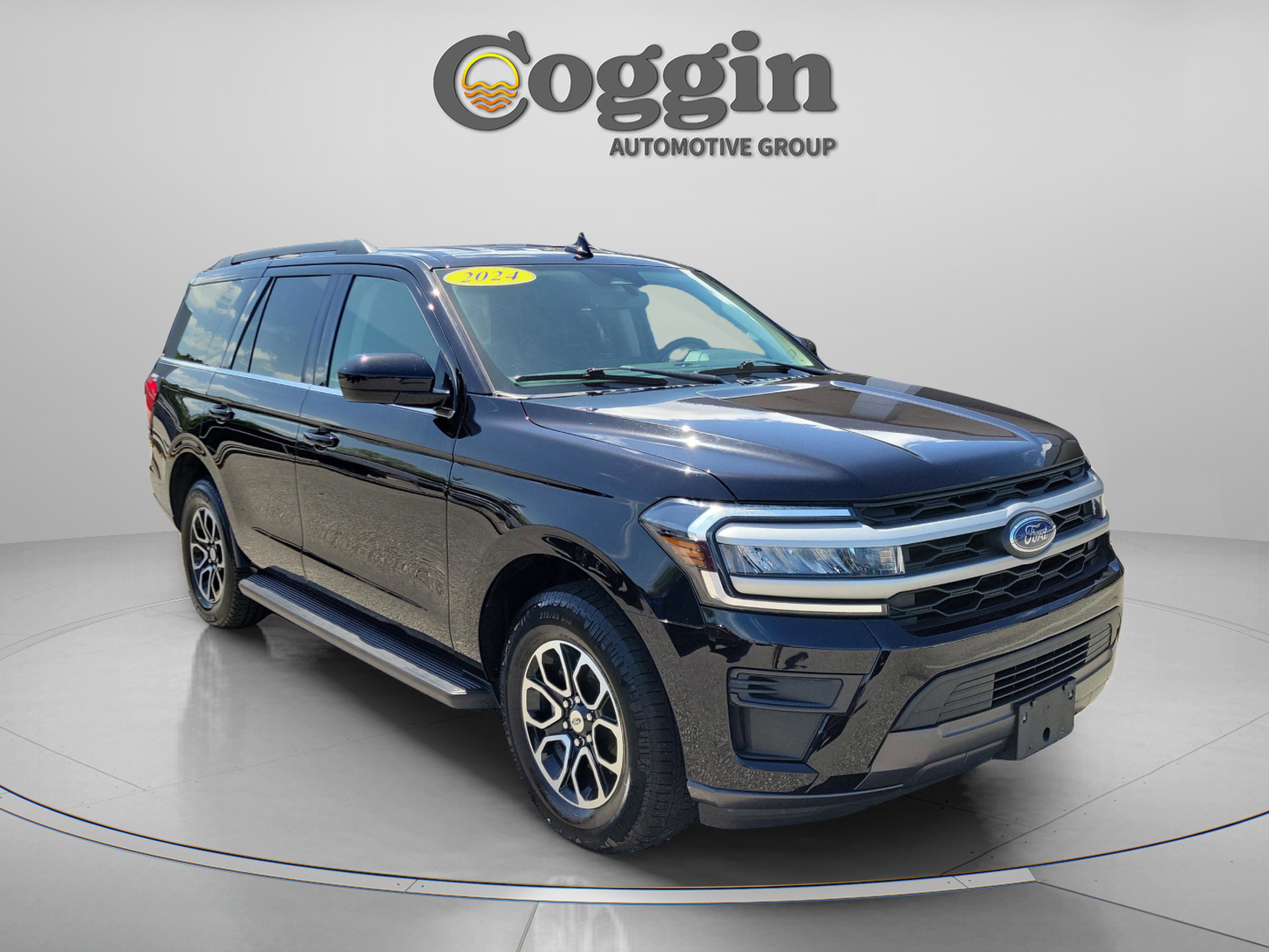 Used 2024 Ford Expedition XLT image 4